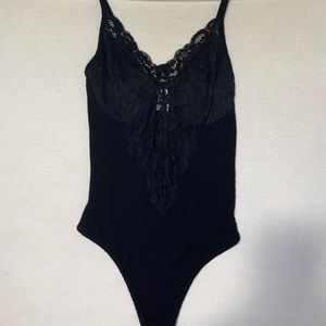 Cute black bodysuit 🤍